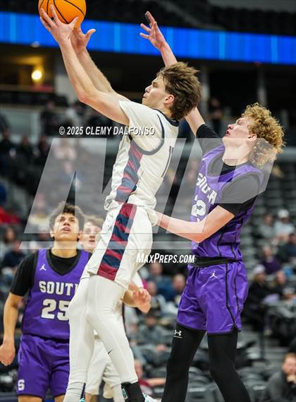 Thumbnail 3 in Denver South vs Dakota Ridge (Ball Arena) photogallery.