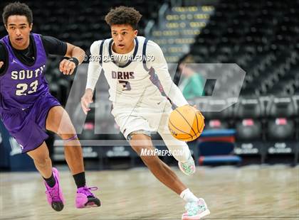 Thumbnail 2 in Denver South vs Dakota Ridge (Ball Arena) photogallery.
