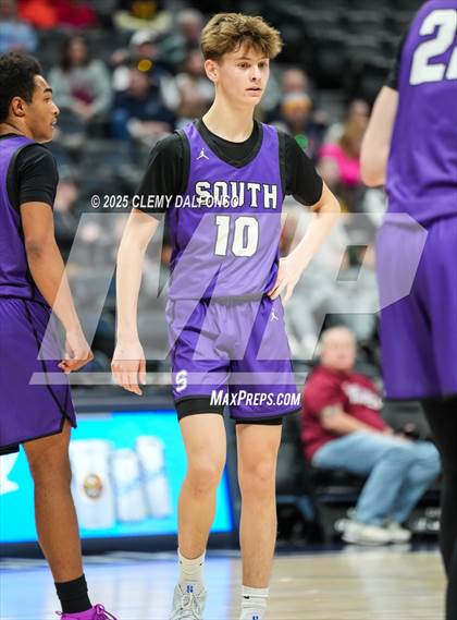 Thumbnail 2 in Denver South vs Dakota Ridge (Ball Arena) photogallery.