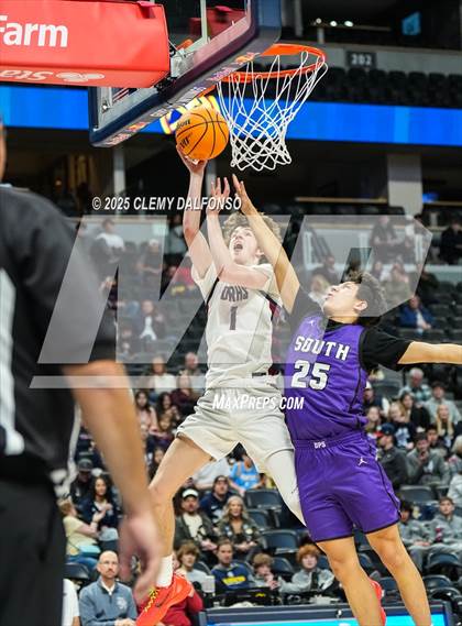 Thumbnail 1 in Denver South vs Dakota Ridge (Ball Arena) photogallery.