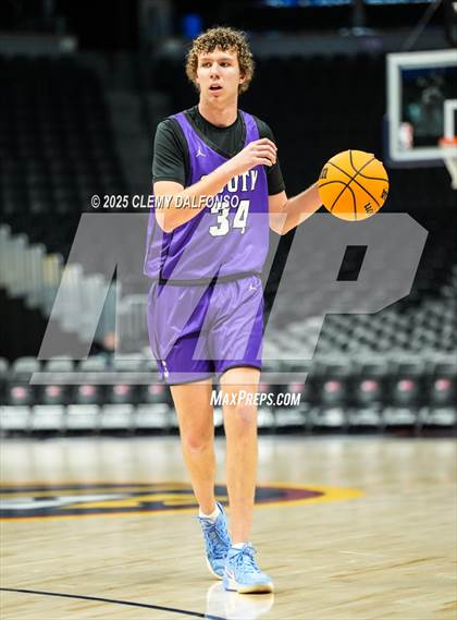Thumbnail 2 in Denver South vs Dakota Ridge (Ball Arena) photogallery.