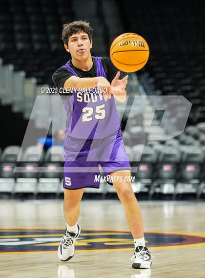 Thumbnail 2 in Denver South vs Dakota Ridge (Ball Arena) photogallery.