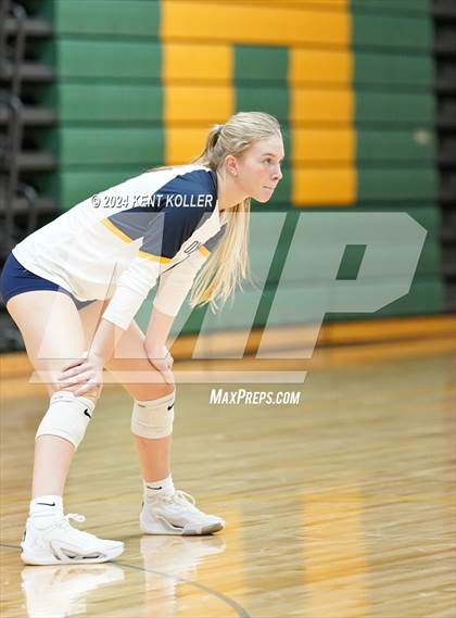 Thumbnail 1 in Oxford vs. Trenton (Notre Dame Prep Quad) photogallery.