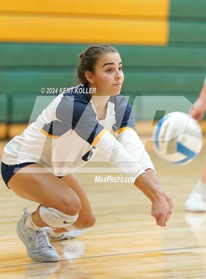 Thumbnail 3 in Oxford vs. Trenton (Notre Dame Prep Quad) photogallery.