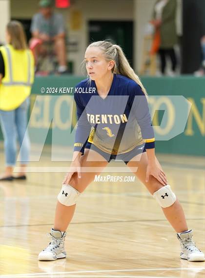 Thumbnail 3 in Oxford vs. Trenton (Notre Dame Prep Quad) photogallery.