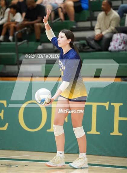 Thumbnail 1 in Oxford vs. Trenton (Notre Dame Prep Quad) photogallery.