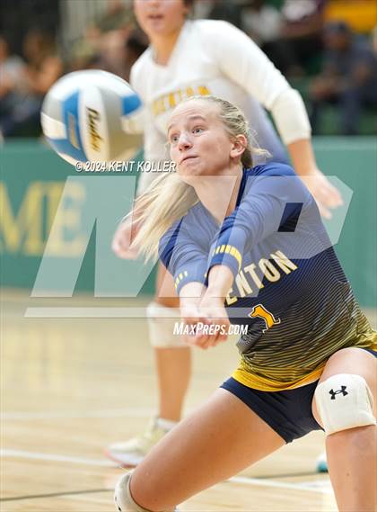 Thumbnail 3 in Oxford vs. Trenton (Notre Dame Prep Quad) photogallery.