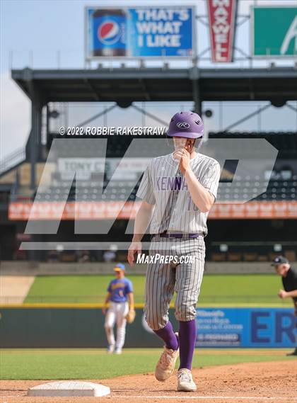Thumbnail 2 in Nazareth vs. Kennard (UIL 1A Baseball Semifinal) photogallery.