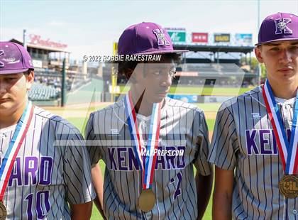 Thumbnail 2 in Nazareth vs. Kennard (UIL 1A Baseball Semifinal) photogallery.