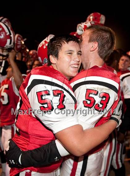 Thumbnail 2 in Elsinore vs. Summit (CIF SS Eastern Division Final) photogallery.