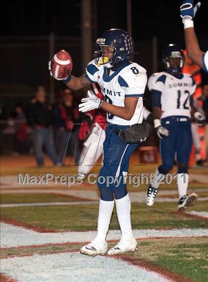 Thumbnail 1 in Elsinore vs. Summit (CIF SS Eastern Division Final) photogallery.
