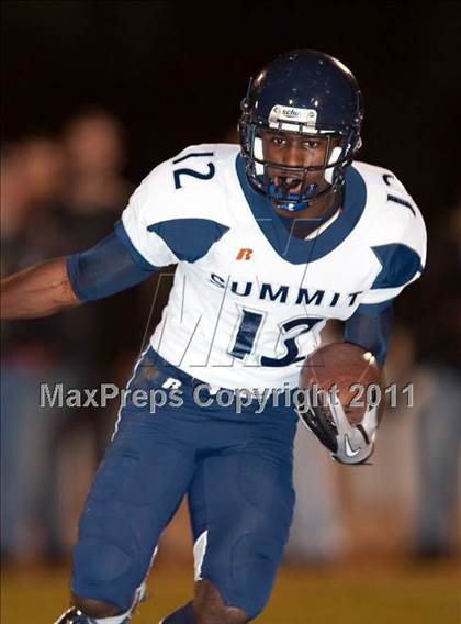Thumbnail 2 in Elsinore vs. Summit (CIF SS Eastern Division Final) photogallery.