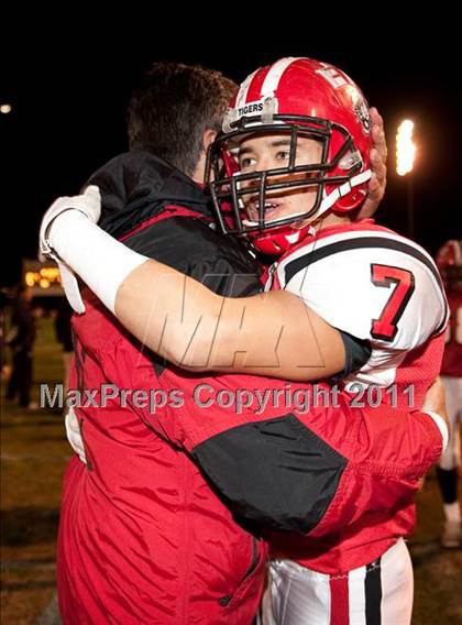 Thumbnail 1 in Elsinore vs. Summit (CIF SS Eastern Division Final) photogallery.
