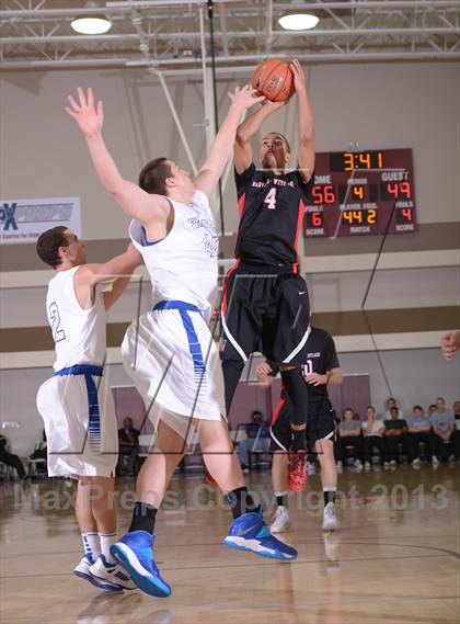 Thumbnail 2 in Harvard-Westlake vs. Catalina Foothills (MaxPreps Holiday Classic) photogallery.