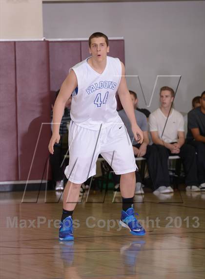 Thumbnail 3 in Harvard-Westlake vs. Catalina Foothills (MaxPreps Holiday Classic) photogallery.