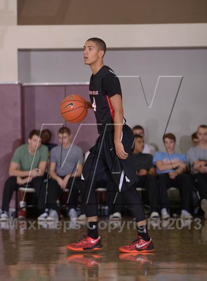 Thumbnail 1 in Harvard-Westlake vs. Catalina Foothills (MaxPreps Holiday Classic) photogallery.