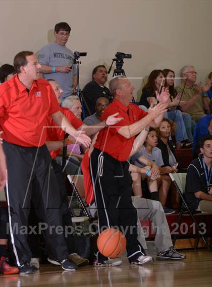 Thumbnail 3 in Harvard-Westlake vs. Catalina Foothills (MaxPreps Holiday Classic) photogallery.
