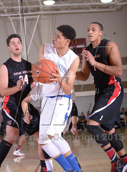 Thumbnail 3 in Harvard-Westlake vs. Catalina Foothills (MaxPreps Holiday Classic) photogallery.