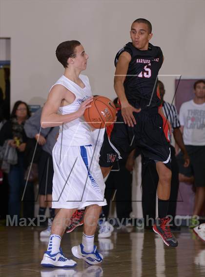 Thumbnail 1 in Harvard-Westlake vs. Catalina Foothills (MaxPreps Holiday Classic) photogallery.