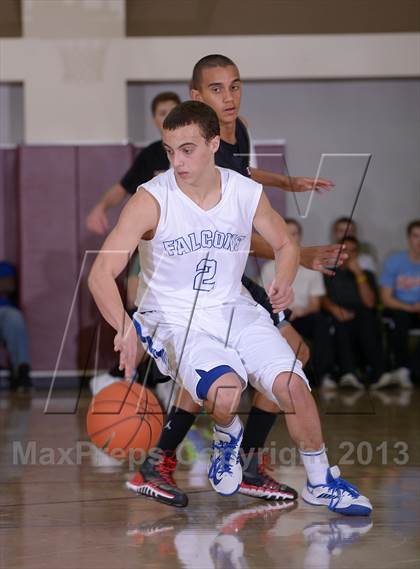 Thumbnail 3 in Harvard-Westlake vs. Catalina Foothills (MaxPreps Holiday Classic) photogallery.
