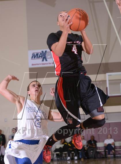 Thumbnail 3 in Harvard-Westlake vs. Catalina Foothills (MaxPreps Holiday Classic) photogallery.