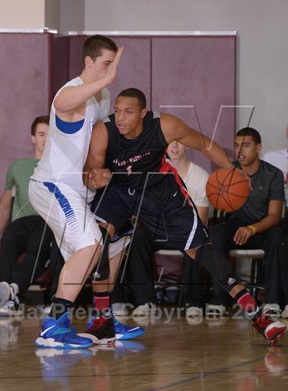 Thumbnail 2 in Harvard-Westlake vs. Catalina Foothills (MaxPreps Holiday Classic) photogallery.