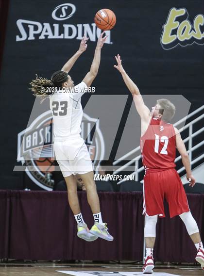Thumbnail 1 in Springfield Central vs. St. John's (Spalding Hoophall Classic) photogallery.