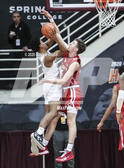 Thumbnail 3 in Springfield Central vs. St. John's (Spalding Hoophall Classic) photogallery.