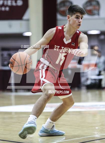 Thumbnail 2 in Springfield Central vs. St. John's (Spalding Hoophall Classic) photogallery.