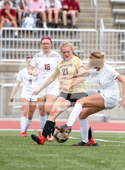 Thumbnail 3 in Skyline @ Ponderosa (CHSAA 4A 1st Round Playoff) photogallery.