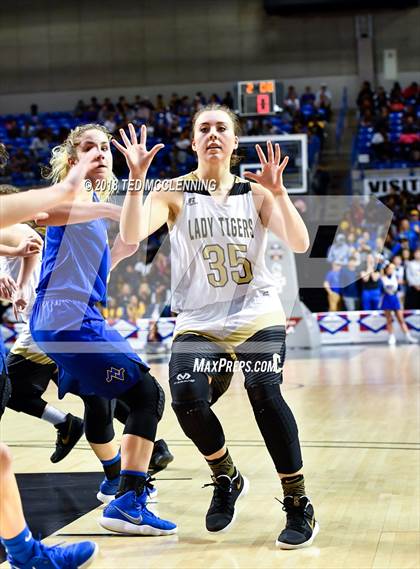 Thumbnail 1 in Charleston vs Mountain View (AAA 3A Final) photogallery.