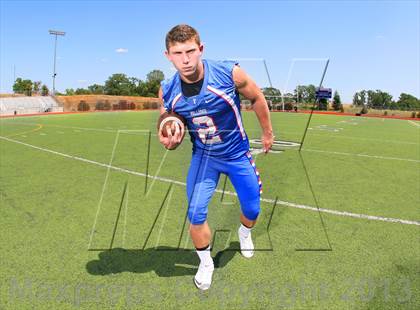 Thumbnail 1 in Folsom (Preseason Top 25 Photo Shoot)  photogallery.