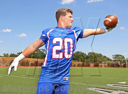 Thumbnail 1 in Folsom (Preseason Top 25 Photo Shoot)  photogallery.