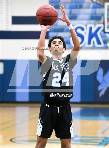 Thumbnail 2 in Apollo vs. Deer Valley (Sunnyslope Hoopsgiving Tournament) photogallery.