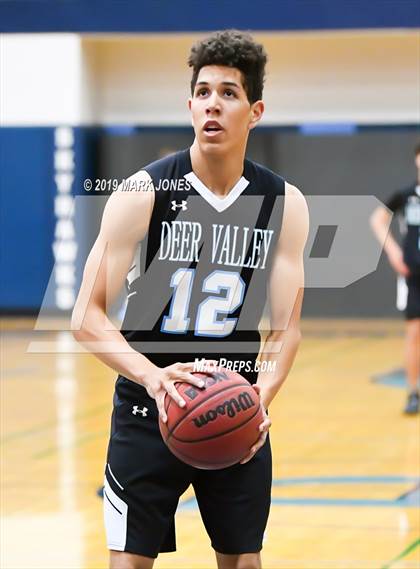 Thumbnail 2 in Apollo vs. Deer Valley (Sunnyslope Hoopsgiving Tournament) photogallery.
