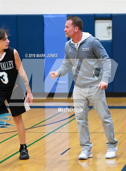 Thumbnail 3 in Apollo vs. Deer Valley (Sunnyslope Hoopsgiving Tournament) photogallery.
