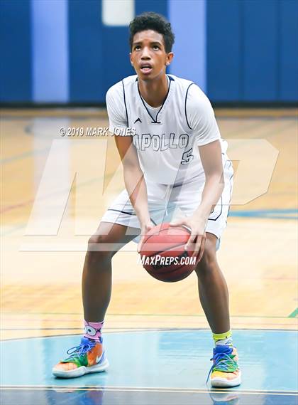 Thumbnail 3 in Apollo vs. Deer Valley (Sunnyslope Hoopsgiving Tournament) photogallery.