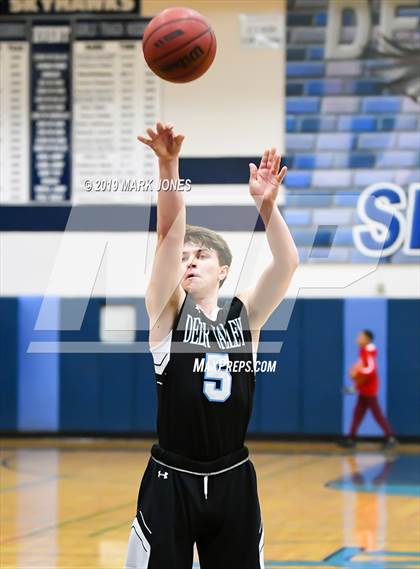 Thumbnail 2 in Apollo vs. Deer Valley (Sunnyslope Hoopsgiving Tournament) photogallery.