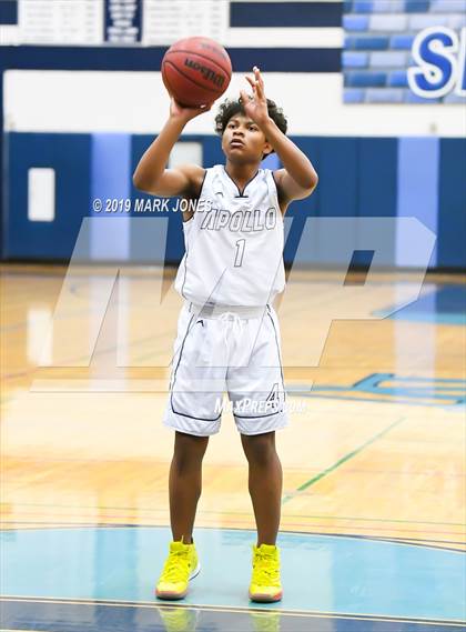 Thumbnail 1 in Apollo vs. Deer Valley (Sunnyslope Hoopsgiving Tournament) photogallery.