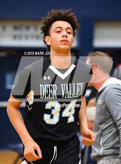 Thumbnail 2 in Apollo vs. Deer Valley (Sunnyslope Hoopsgiving Tournament) photogallery.