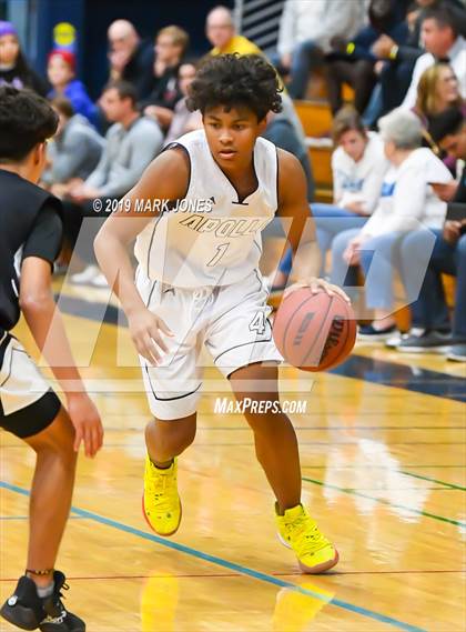 Thumbnail 2 in Apollo vs. Deer Valley (Sunnyslope Hoopsgiving Tournament) photogallery.