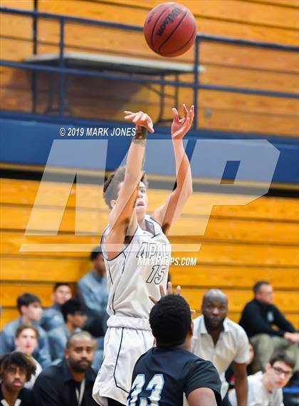 Thumbnail 1 in Apollo vs. Deer Valley (Sunnyslope Hoopsgiving Tournament) photogallery.