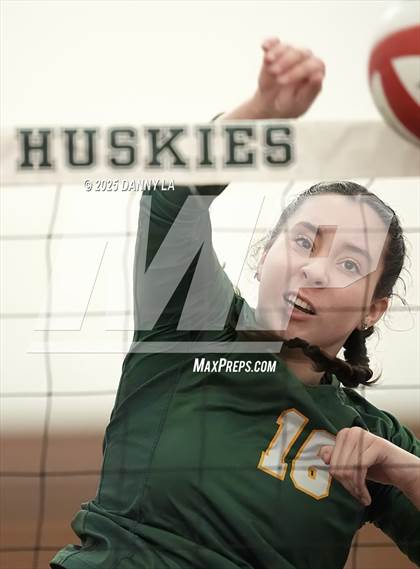 Thumbnail 3 in Georgetown Visitation Prep vs. Charles J. Colgan photogallery.