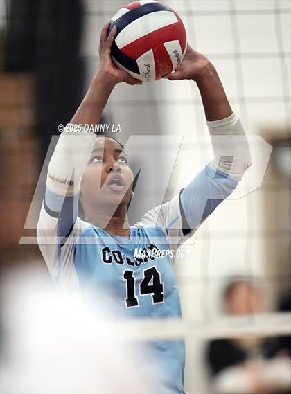 Thumbnail 1 in Georgetown Visitation Prep vs. Charles J. Colgan photogallery.