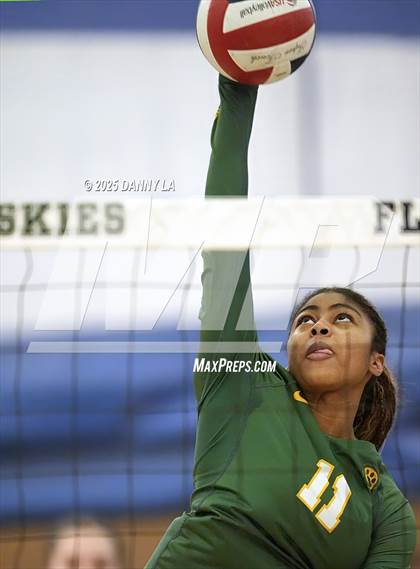 Thumbnail 1 in Georgetown Visitation Prep vs. Charles J. Colgan photogallery.
