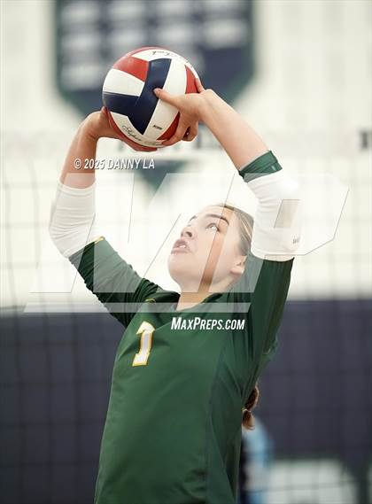Thumbnail 1 in Georgetown Visitation Prep vs. Charles J. Colgan photogallery.
