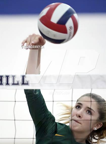 Thumbnail 3 in Georgetown Visitation Prep vs. Charles J. Colgan photogallery.