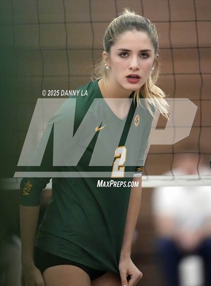 Thumbnail 2 in Georgetown Visitation Prep vs. Charles J. Colgan photogallery.