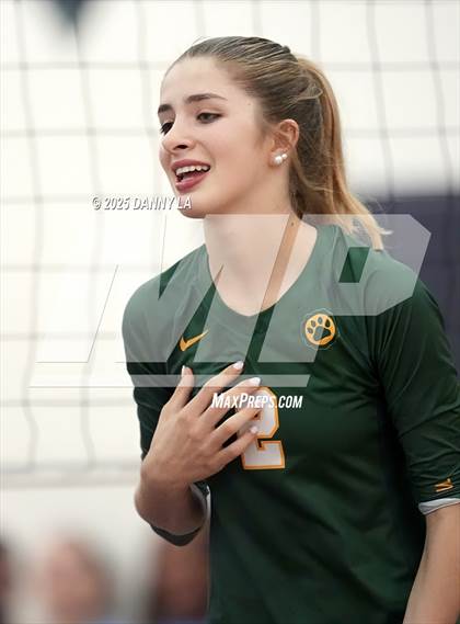 Thumbnail 1 in Georgetown Visitation Prep vs. Charles J. Colgan photogallery.