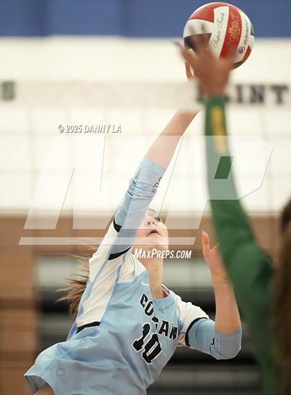 Thumbnail 3 in Georgetown Visitation Prep vs. Charles J. Colgan photogallery.